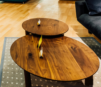 リビングテーブル