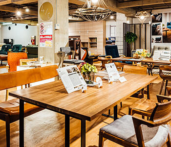 ダイニングテーブル